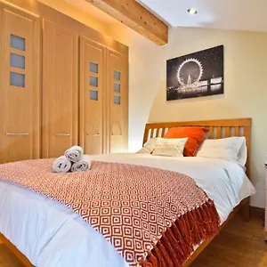 Thames View House Surrey Quays 3* Londyn